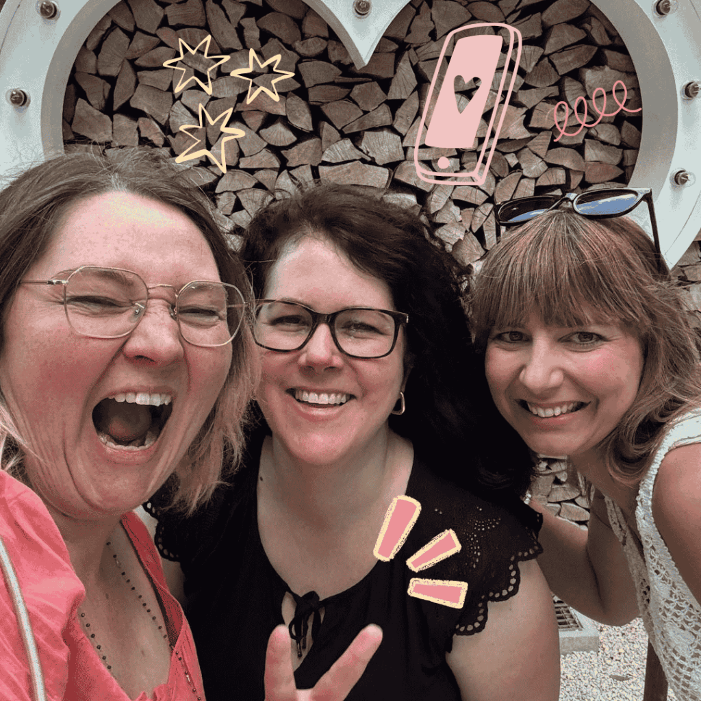 Drei strahlende WOWZER Creators