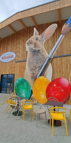 Zum Besuch beim Osterhasen in Ursberg