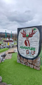 Adventure Minigolf in Aulendorf: Abenteuer auf 18 bunten Bahnen