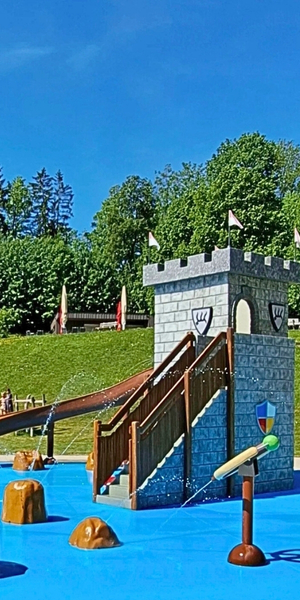 Traumhaftes Freibad auf der Alb