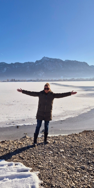 Wandern auf dem Grund eines Sees