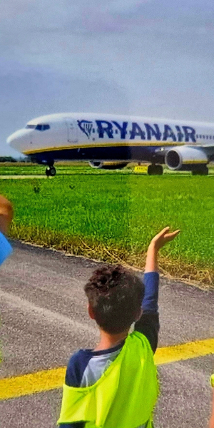 Allgäu Airport Kids Tour in Memmingen