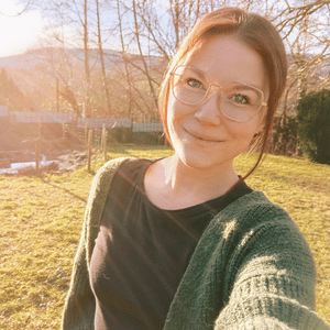Stefanie – Spielplatzbienchen