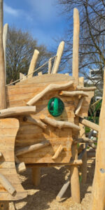 Neuer Seedrachen Spielplatz