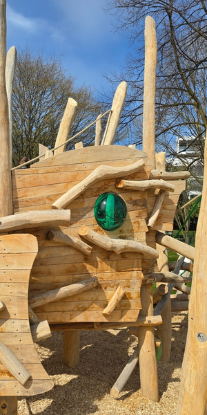 Neuer Seedrachen Spielplatz