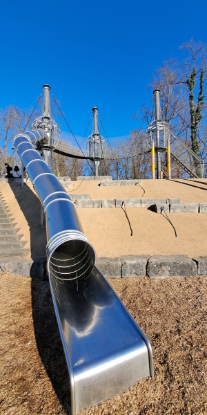 Spielplatz "Glacis Park Ost"