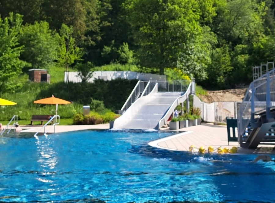 Traumhaftes Freibad auf der Alb – Ausflug mit Kindern, Foto 3