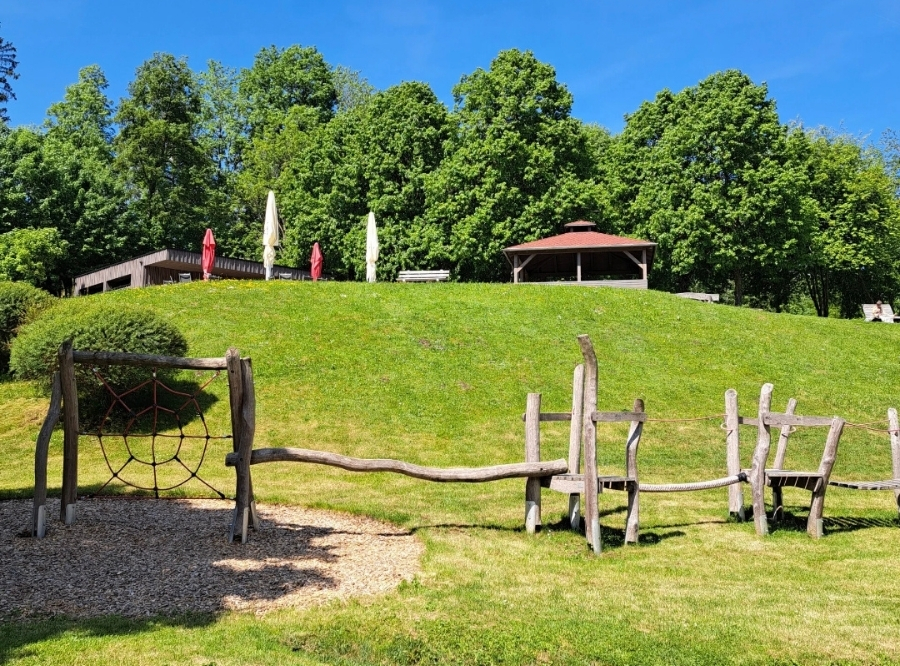 Traumhaftes Freibad auf der Alb – Ausflug mit Kindern, Foto 2