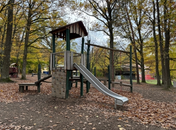 Waldspielplatz Reutlingen-Ohmenhausen – Ausflug mit Kindern, Foto 5