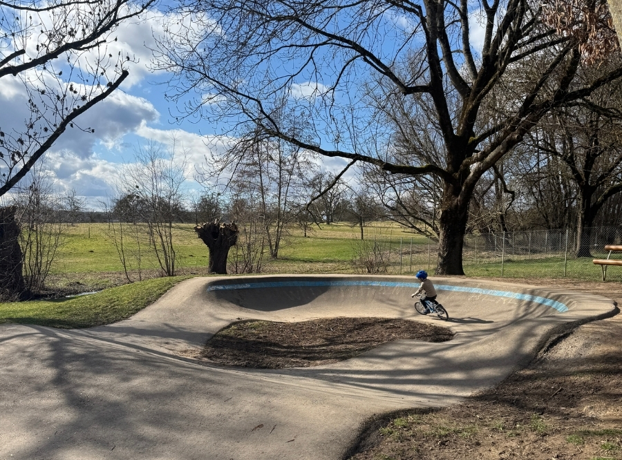 Pumptrack, Skateplatz & Spielplatz in Stuttgart – Ausflug mit Kindern, Foto 6