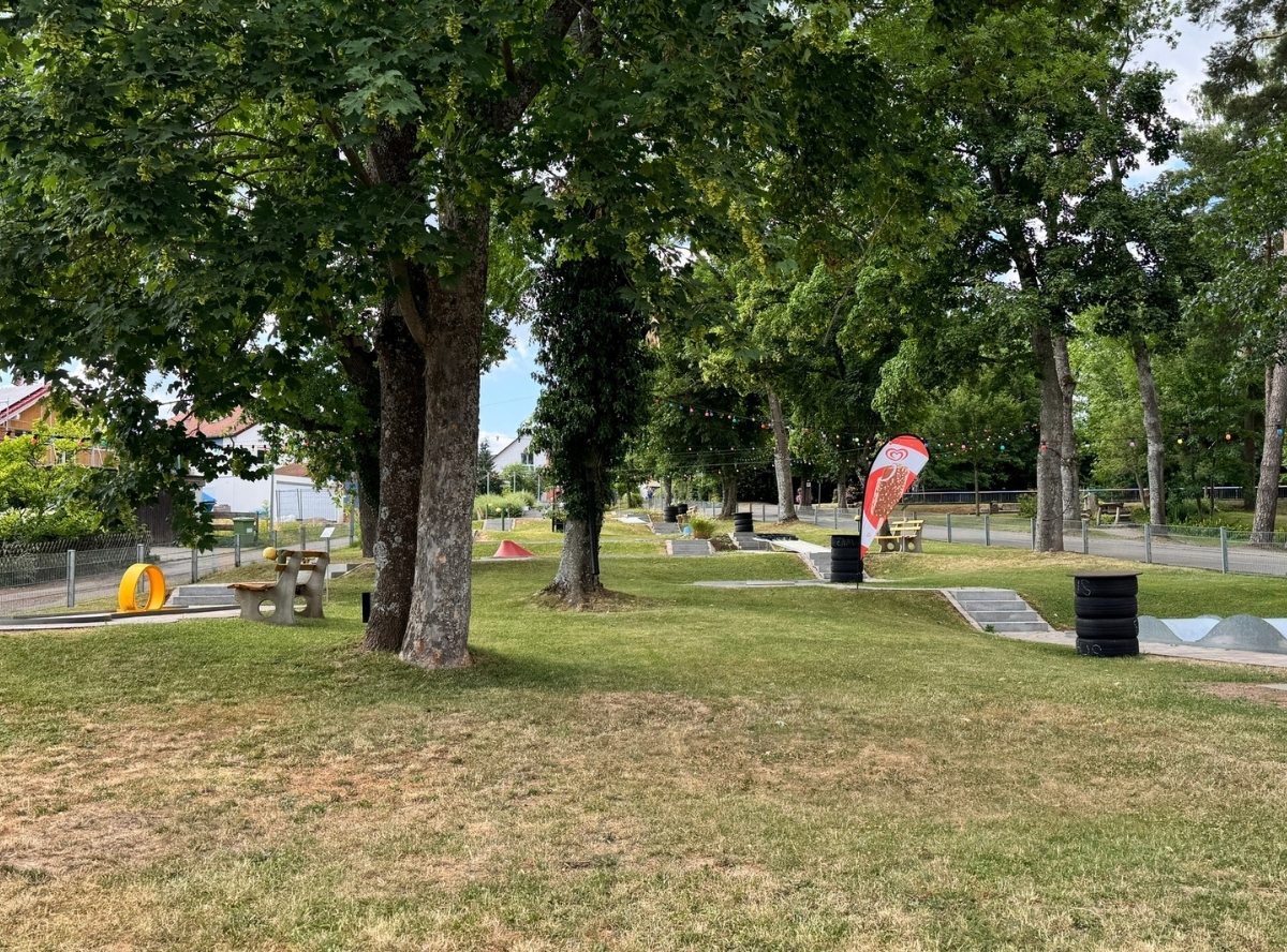 Minigolf am Seerosenteich in Neubulach – Ausflug mit Kindern, Foto 5