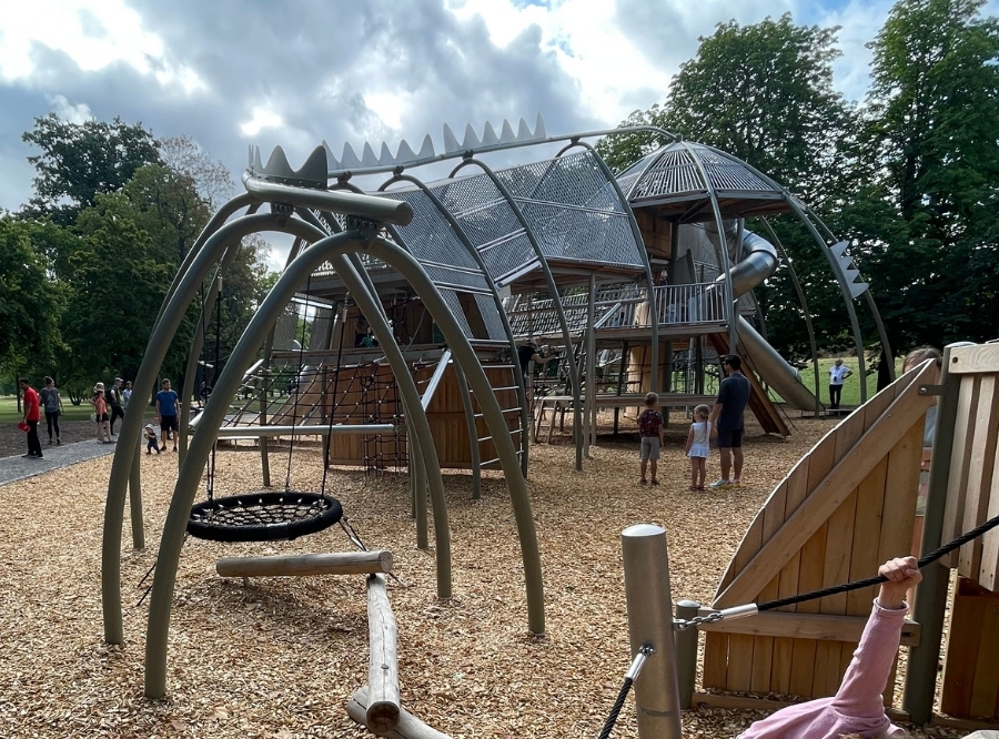 Rosensteindino Spielplatz in Stuttgart – Ausflug mit Kindern, Foto 8