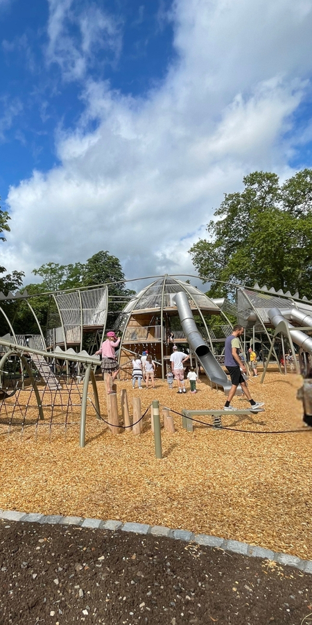 Rosensteindino Spielplatz in Stuttgart