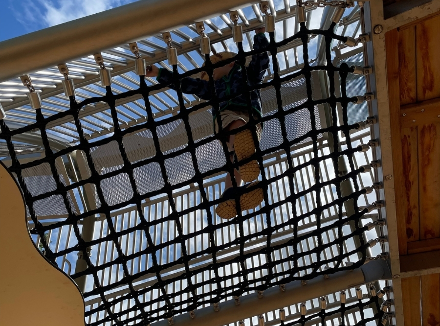 Rosensteindino Spielplatz in Stuttgart – Ausflug mit Kindern, Foto 4