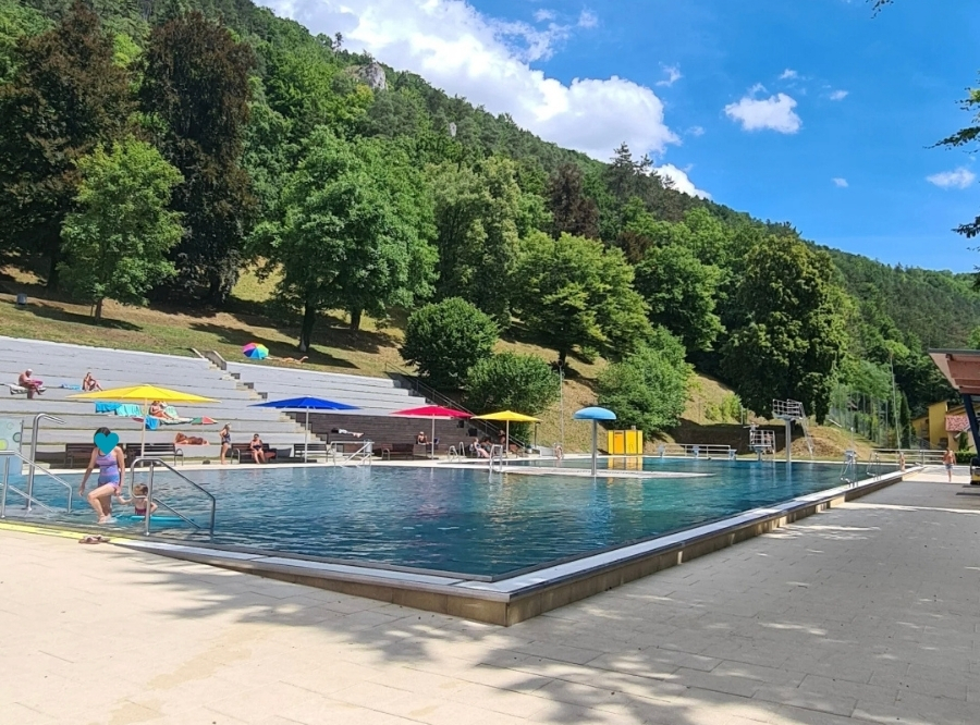 Badespaß im Blautal in Blaubeuren – Ausflug mit Kindern, Foto 6