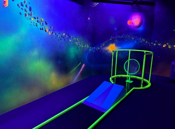 3D Minigolf im ARCADIA in Reutlingen – Ausflug mit Kindern, Foto 2