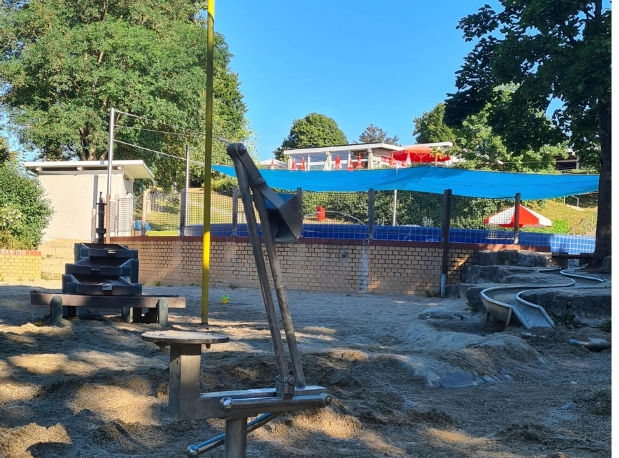 Badespaß im Ehinger Freibad – Ausflug mit Kindern, Foto 10