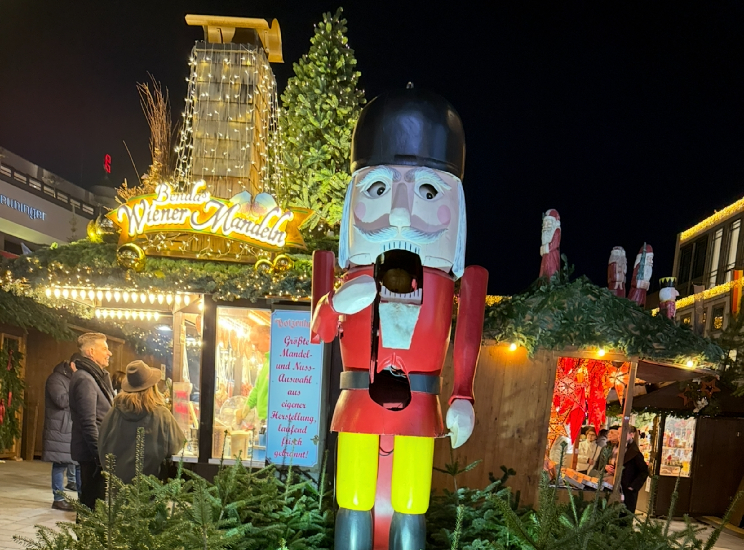 Stuttgarter Weihnachtsmarkt in Stuttgart – Ausflug mit Kindern, Foto 6