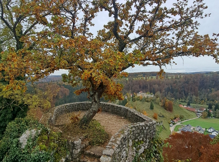 Aussichtstraum von der Burgruine im Lautertal – Ausflug mit Kindern, Foto 3