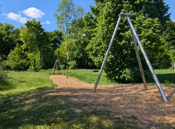 Bunter Spielplatz in Brandenburg/Havel – Ausflug mit Kindern, Foto 6
