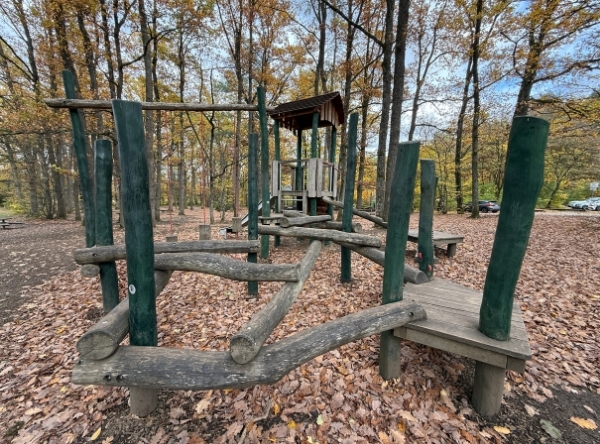Waldspielplatz Reutlingen-Ohmenhausen – Ausflug mit Kindern, Foto 6