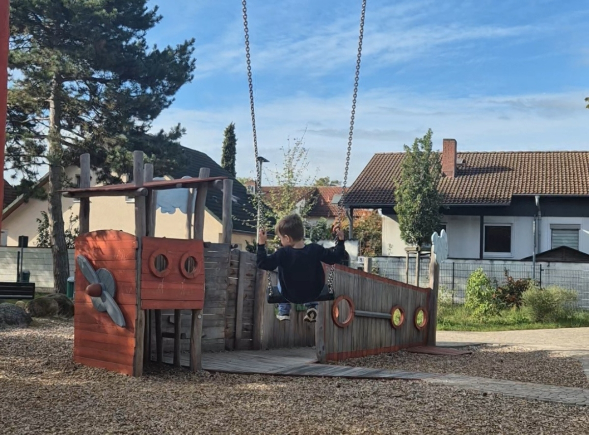 Flughafen Spielplatz in Kelsterbach – Ausflug mit Kindern, Foto 5