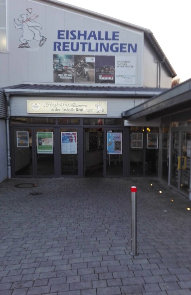 Eislaufen im Winter Eishalle Reutlingen