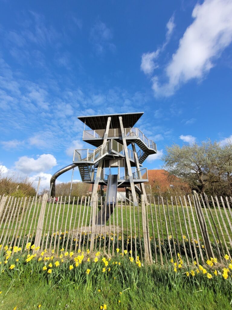 Abenteuerspielplatz Land van Fluwel