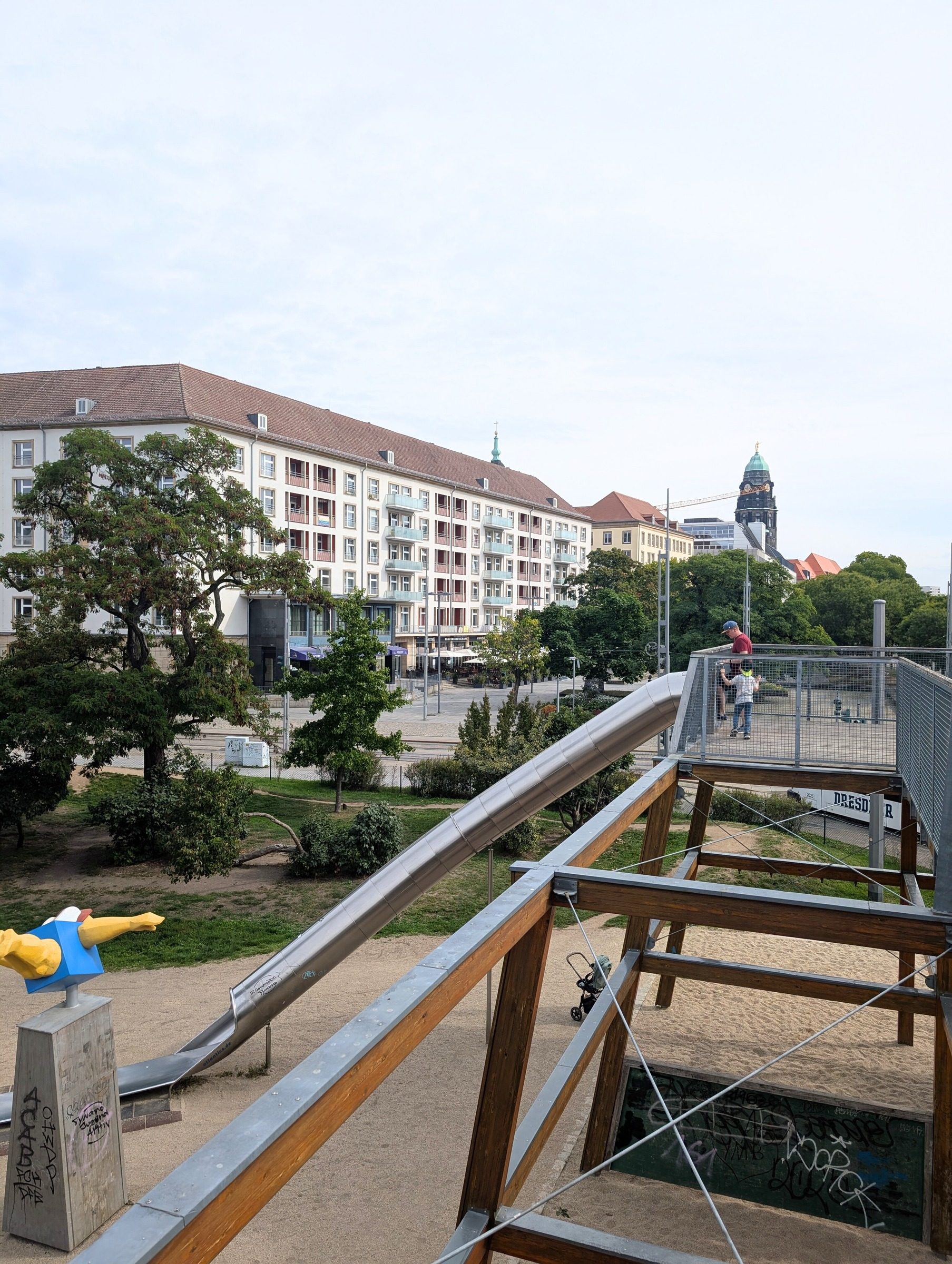 Bastion Merkur Spielplatz mitten in Dresden – Ausflug mit Kindern, Foto 4