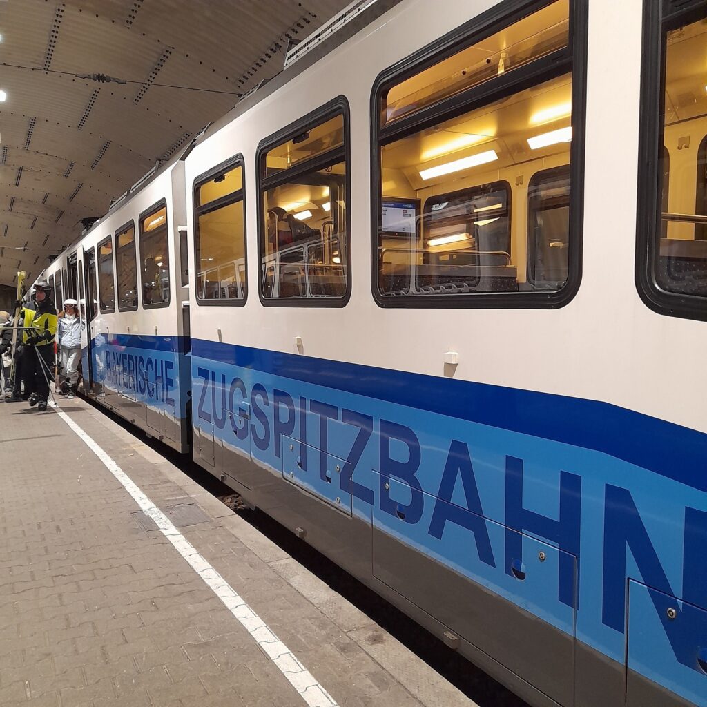 Zugspitze: 1 Tag auf Deutschlands höchstem Berg