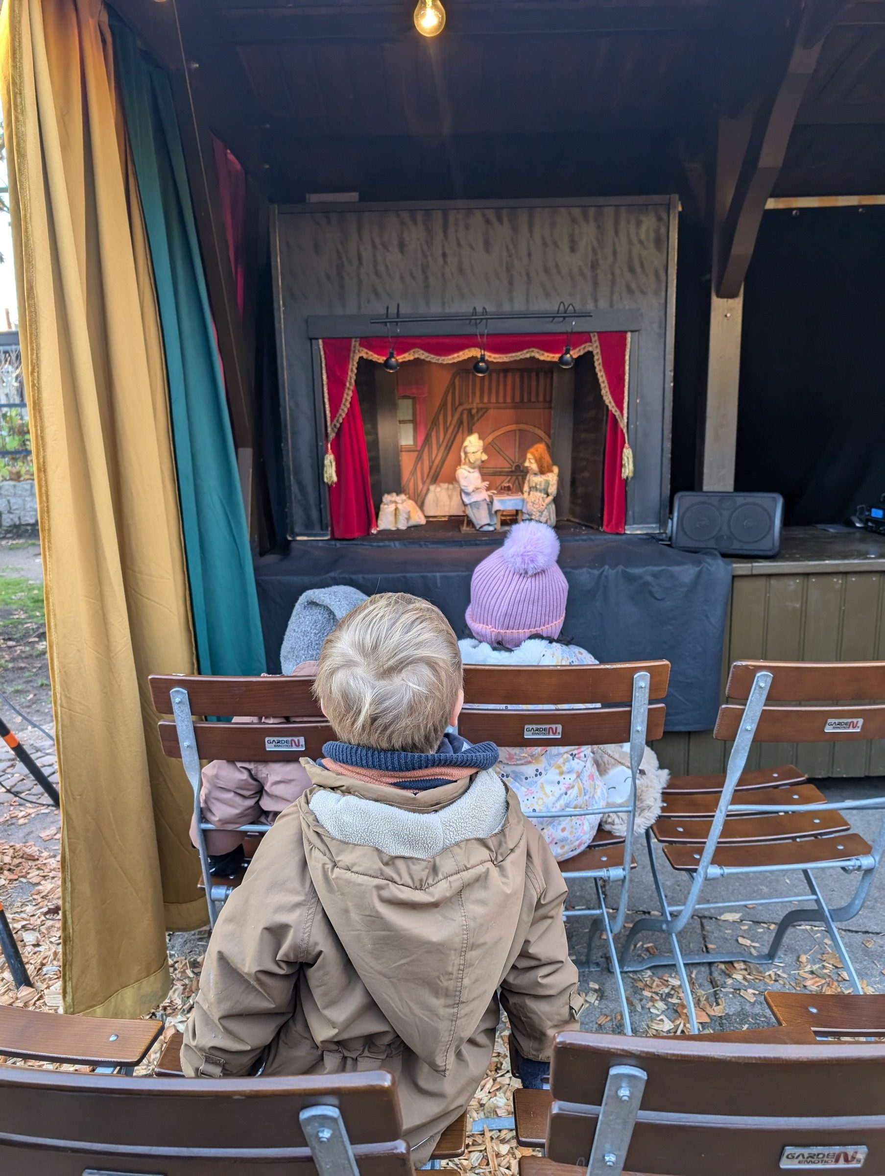 Mit dem Kahn zum Weihnachtsmarkt – Ausflug mit Kindern, Foto 2