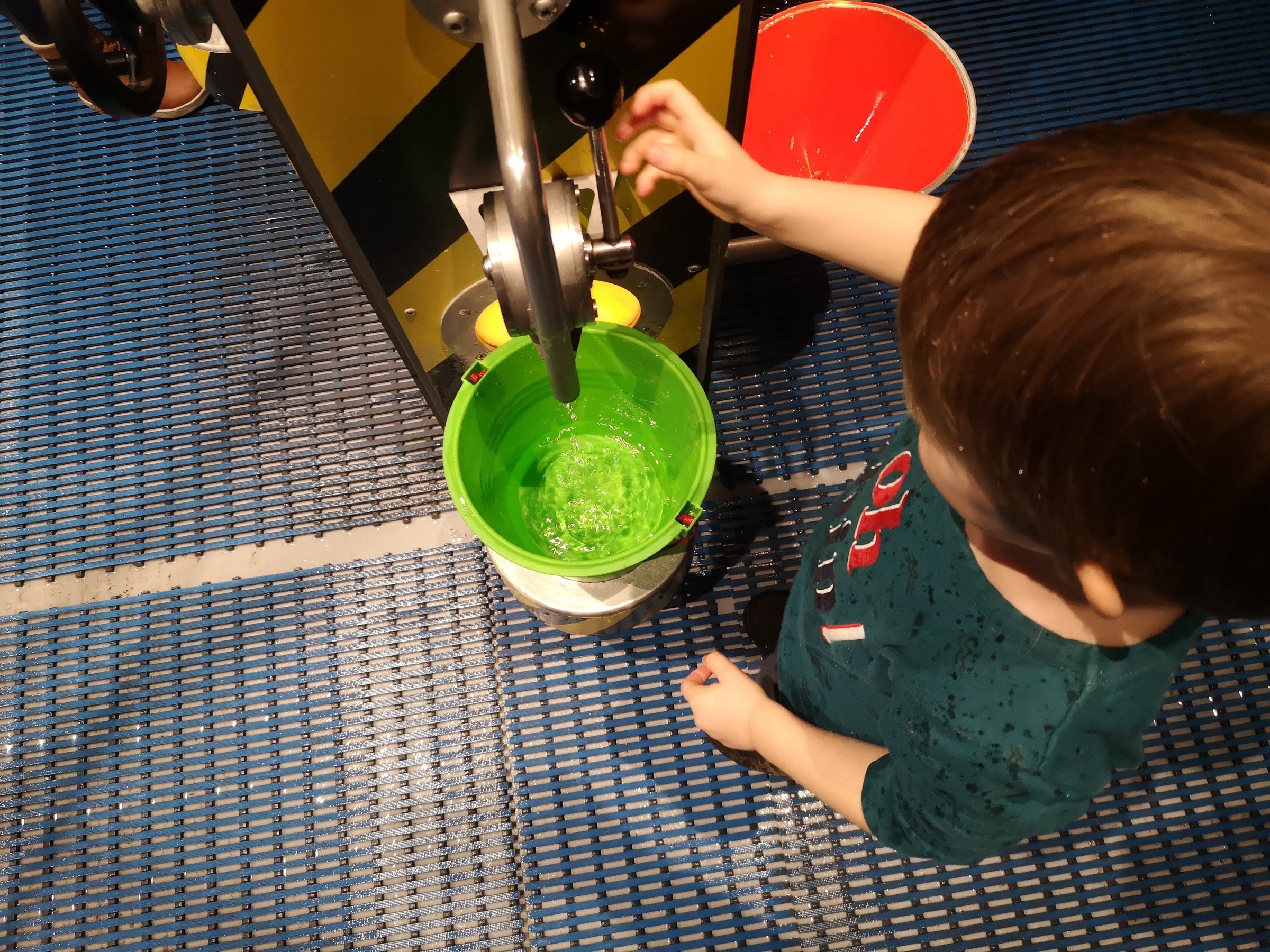 NEMO Science Museum in Amsterdam – Ausflug mit Kindern, Foto 4
