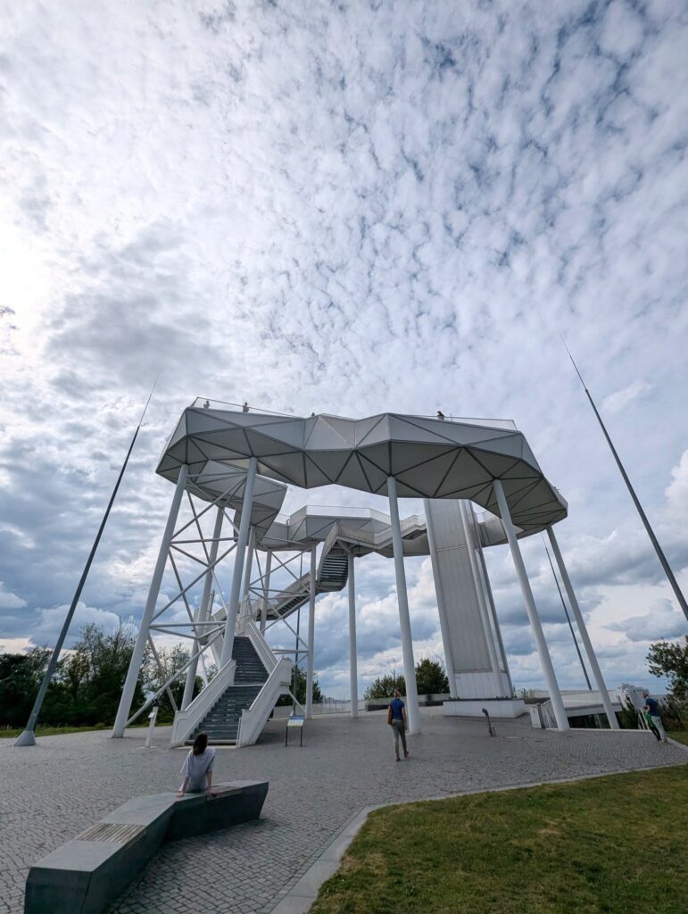 Idylle und Action: Kienbergpark in Berlin
