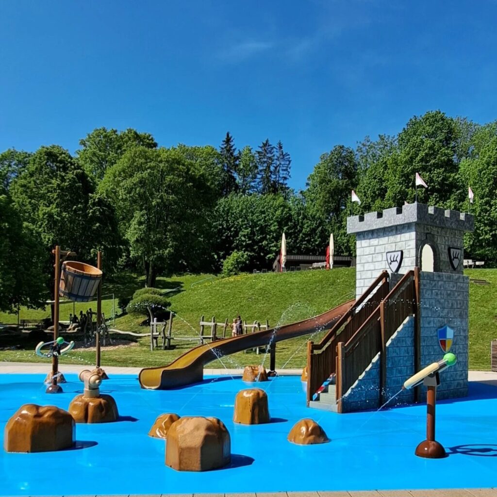 Traumhaftes Freibad auf der Alb