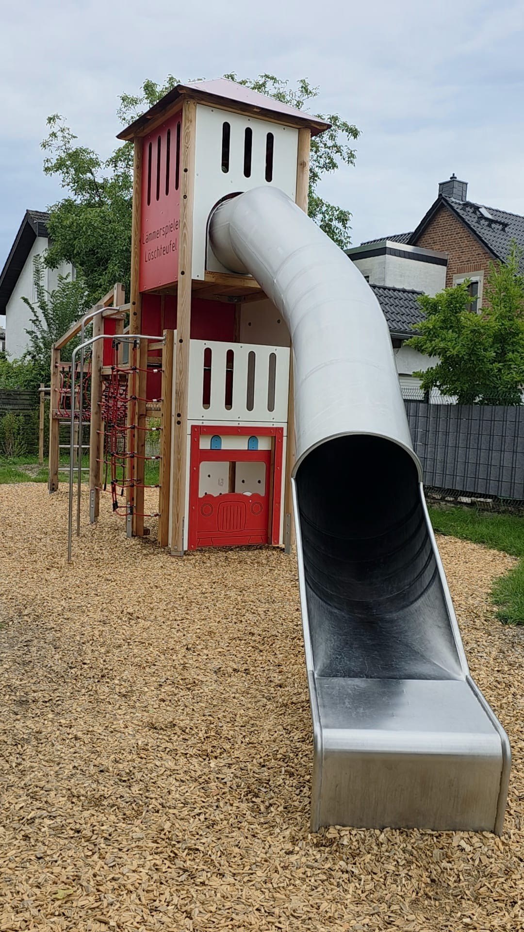 Feuerwehrspielplatz Lämmerspiel – Ausflug mit Kindern, Foto 2