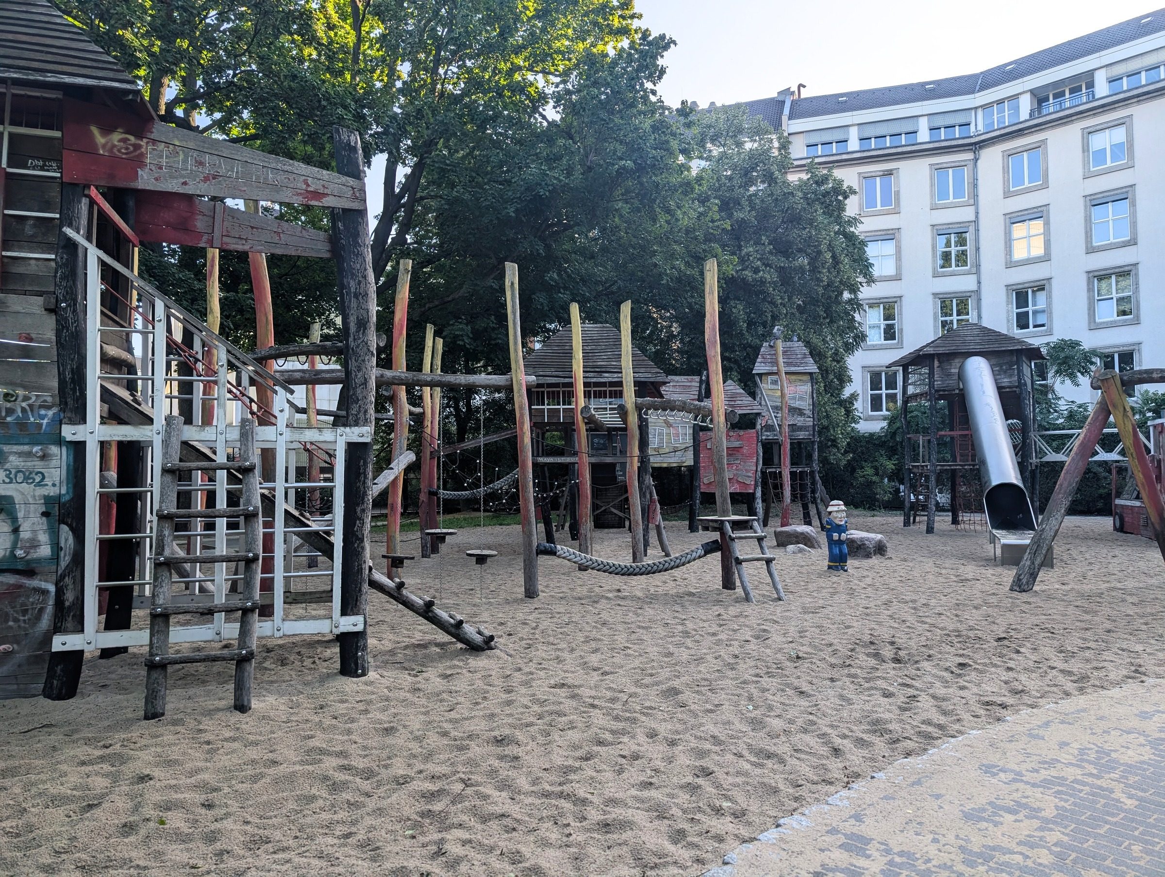 Feuerwehr Spielplatz Berlin Schöneberg – Ausflug mit Kindern, Foto 6