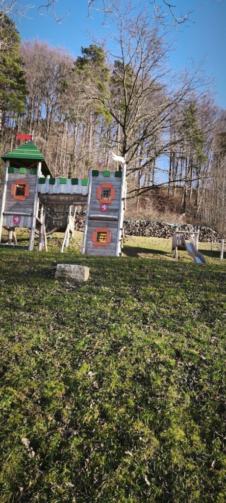 Spielplatz Stauferburg Rechberg