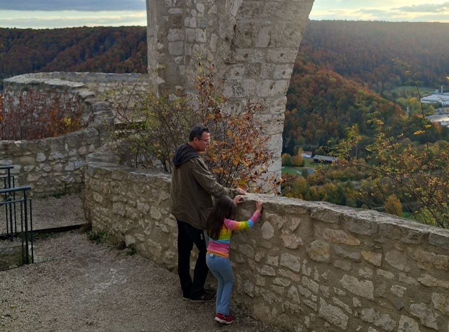 Ruine in Blaubeuren mit traumhaftem Ausblick – Ausflug mit Kindern, Foto 4