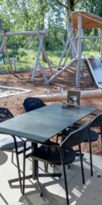 Lake House Rotterdam: Restaurant mit Spielplatz