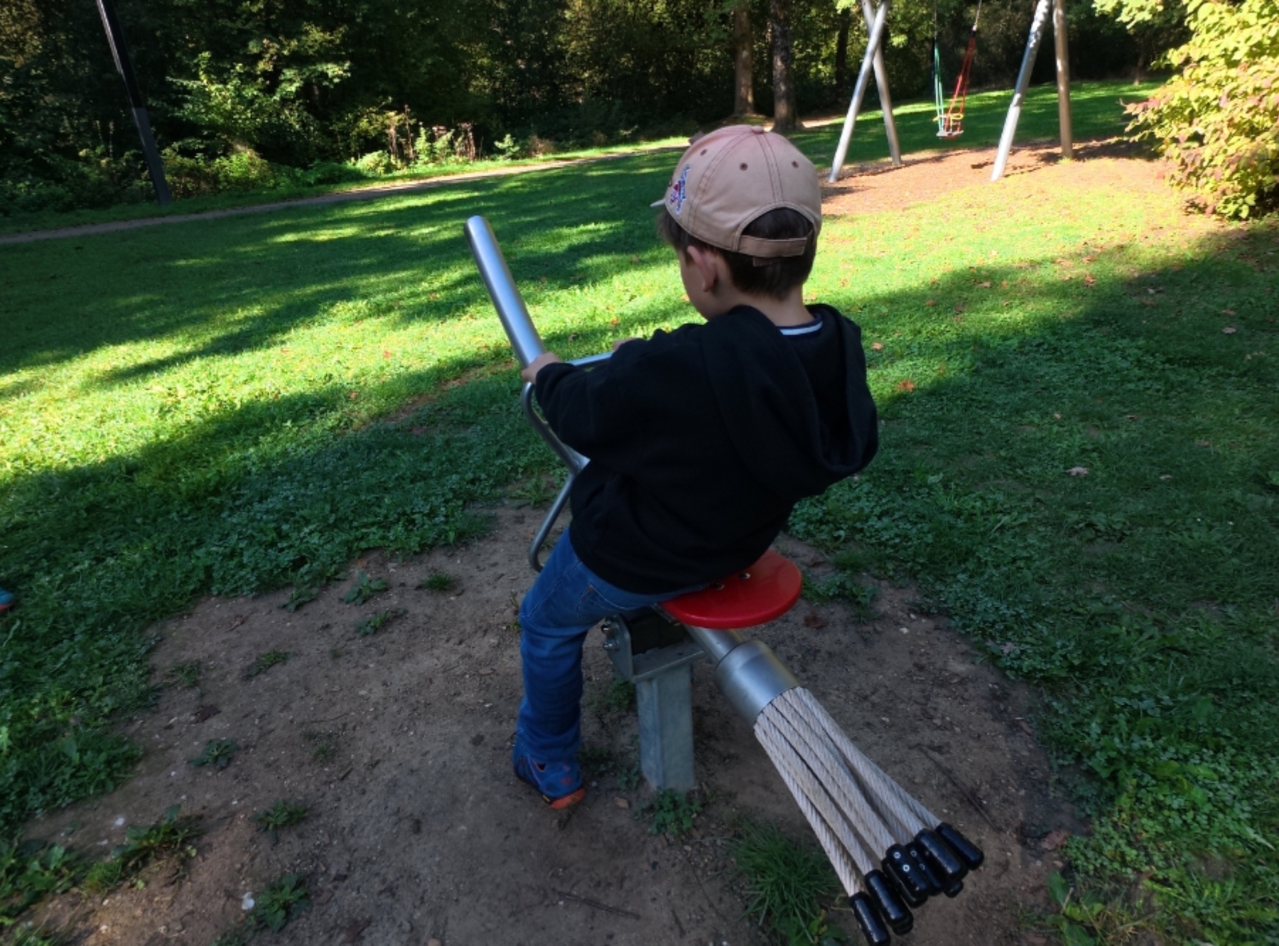 Spielplatz im Autal in Niedernhausen – Ausflug mit Kindern, Foto 4